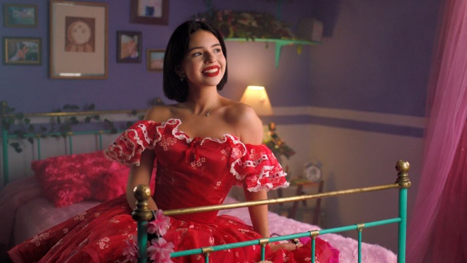 Ángela Aguilar cumple 18 años: FOTOS de su increíble evolución