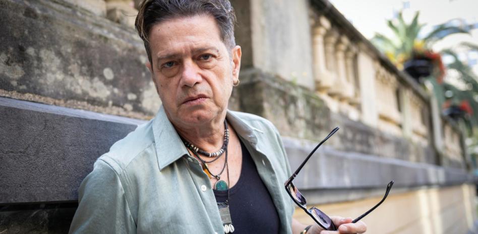 Santiago Auserón culmina el ciclo de ‘Semilla del son’ con un viaje a la esencia en Cuba