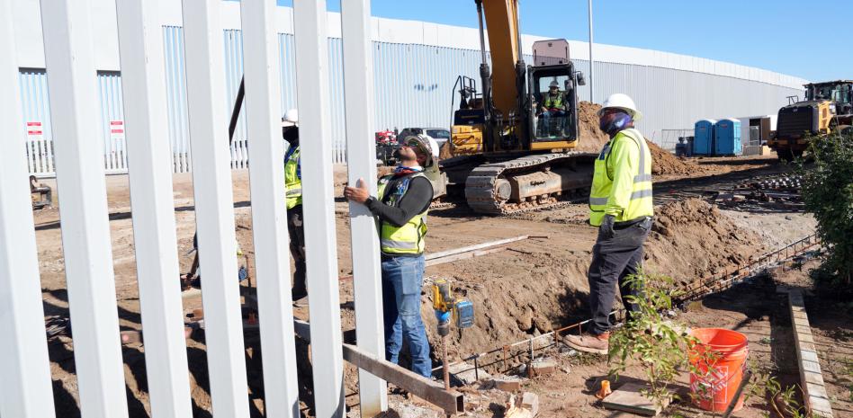 Devastan el Jardín Binacional por avances en la obra del muro de Trump