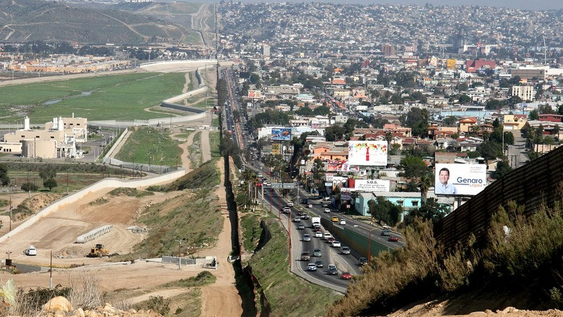 Reabre EEUU 4 cruces fronterizos; Gobierno mexicano celebra decisión