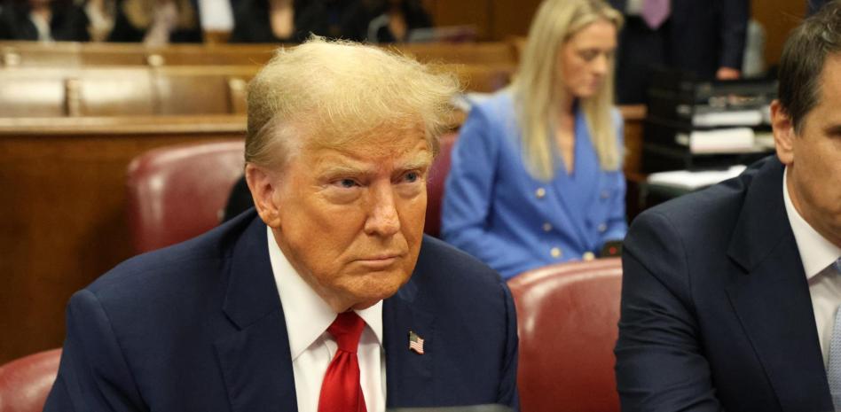 Editor de tabloide implica a Trump en ocultamiento de «historias embarazosas»