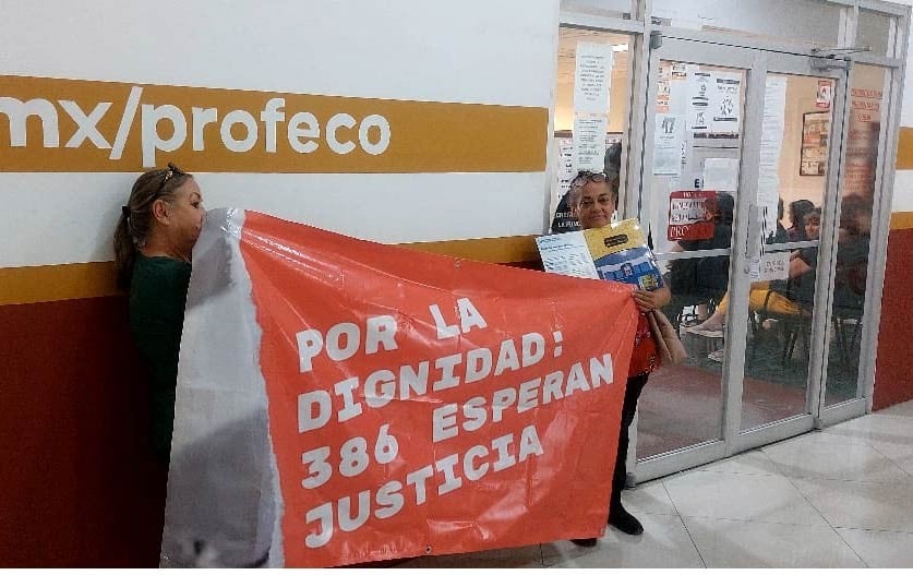 Protestan frente a Profeco por caso Plenitud; piden disolver contratos funerarios